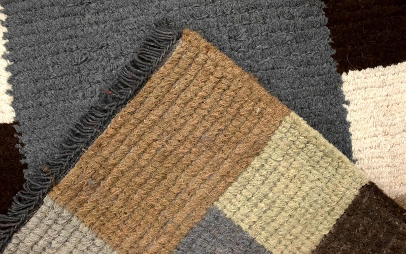 Nepal Teppich 140 x 70 cm - grau