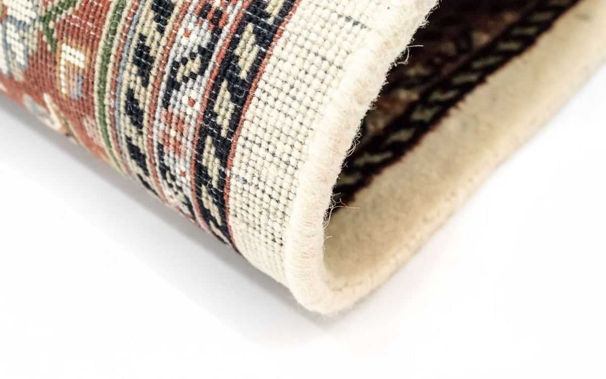 Orientteppich 239 x 165 cm