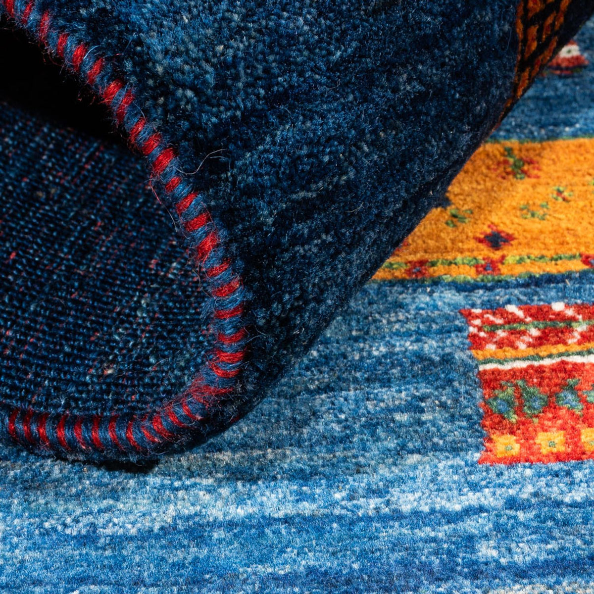 Gabbeh Teppich - Loribaft Perser - Royal - 123 x 86 cm - mehrfarbig