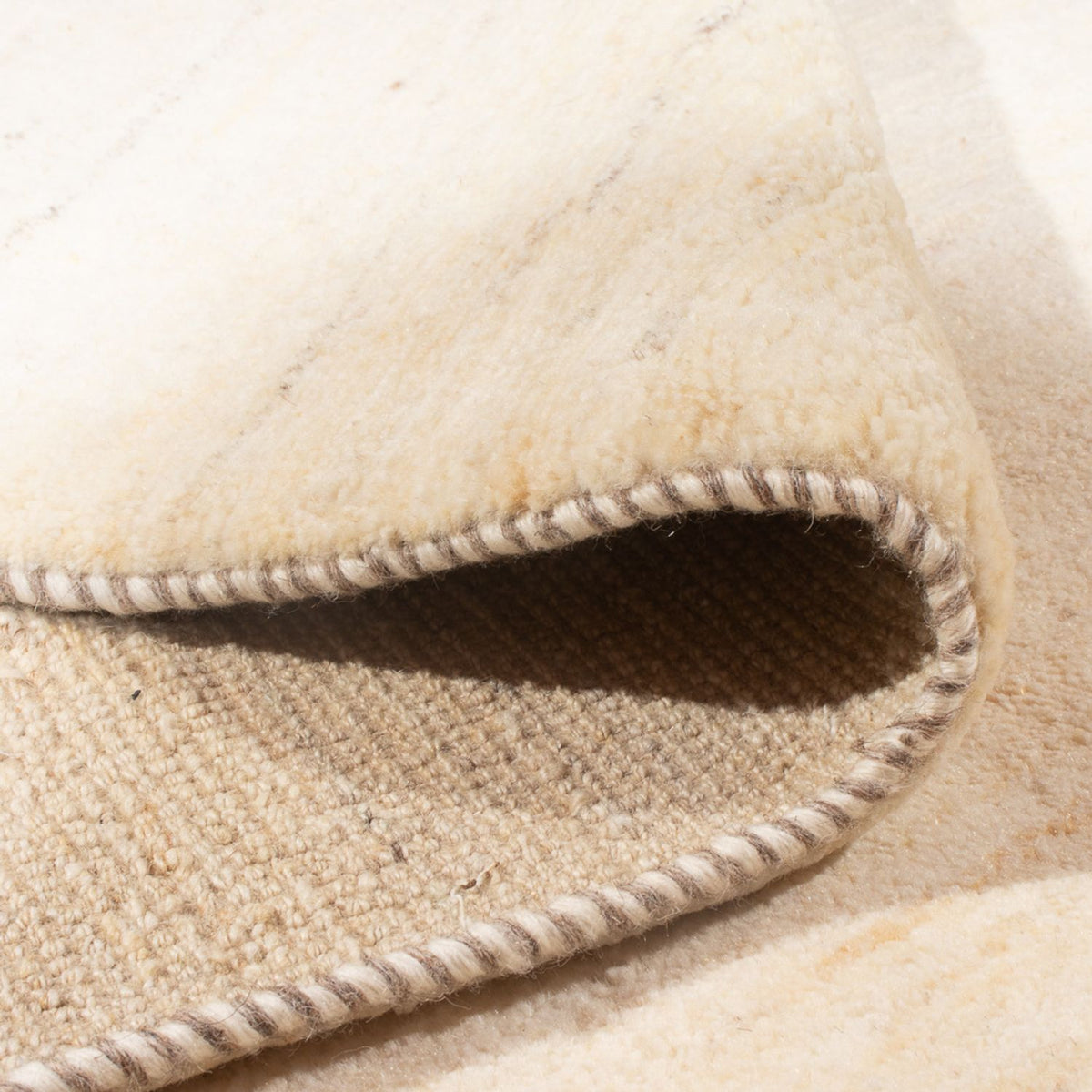 Gabbeh Teppich - Perser - 300 x 222 cm - hellbeige