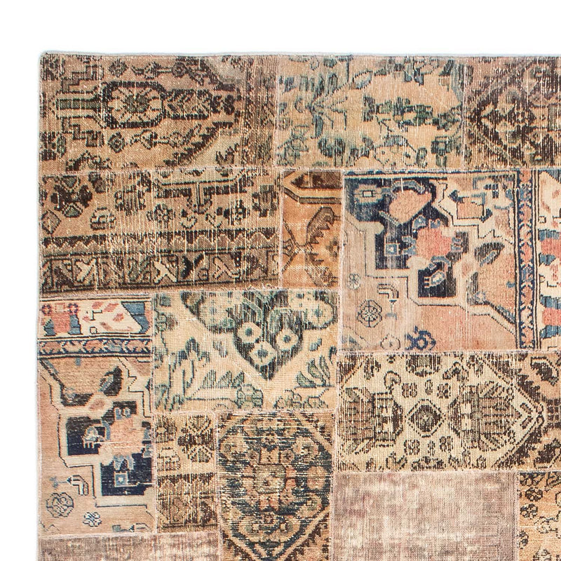 Patchwork Teppich 317 x 240 cm