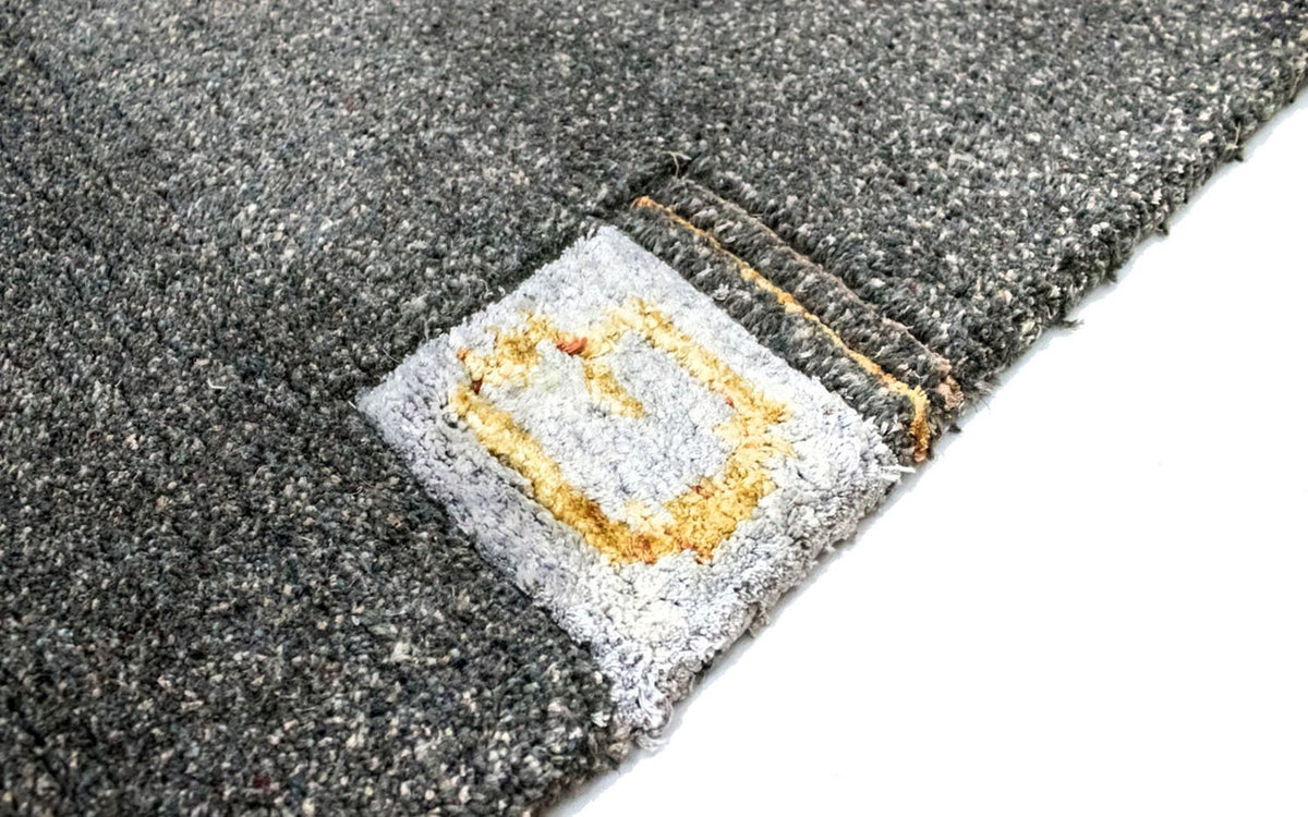 Nepal Teppich 140 x 70 cm - silber