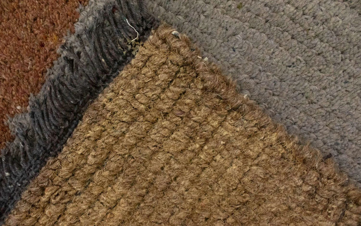 Nepal Teppich 140 x 70 cm - grau