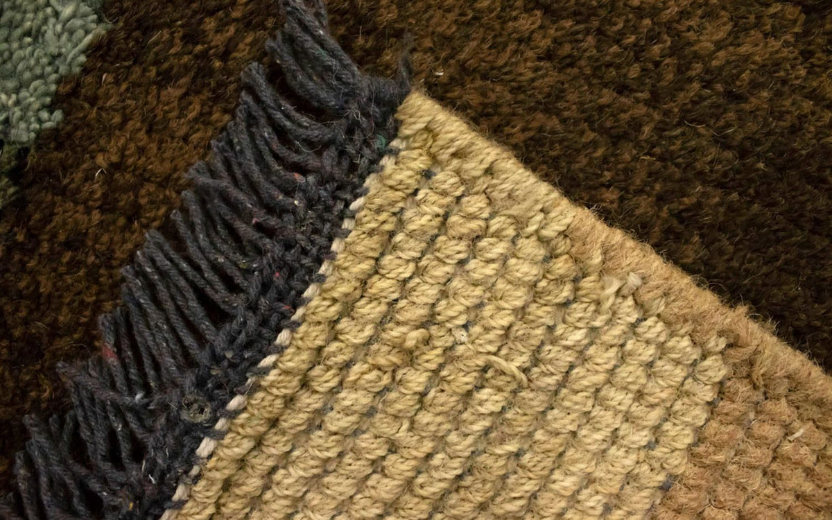 Nepal Teppich 140 x 70 cm - braun