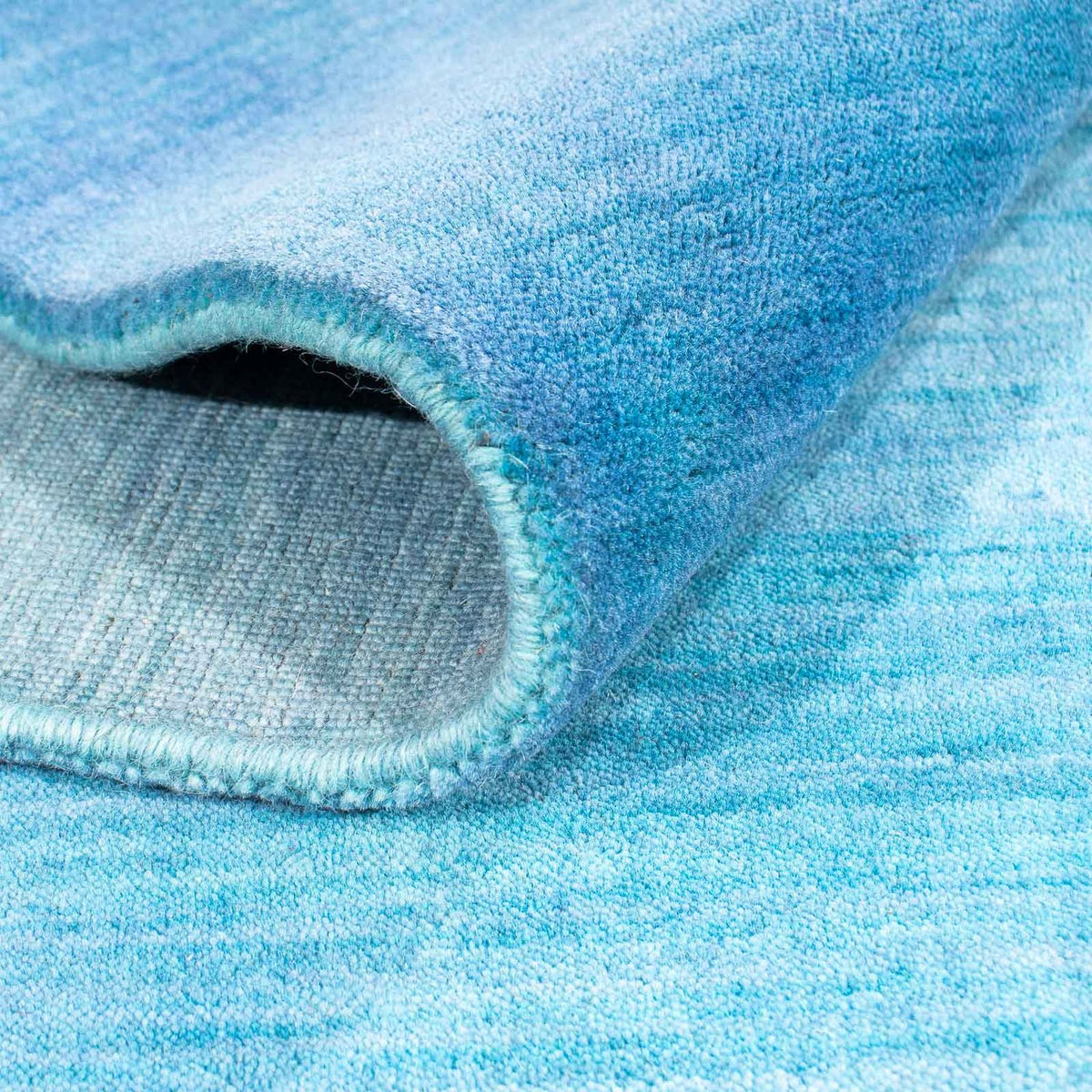 Wollteppich 240 x 174 cm Wohnzimmer Teppich