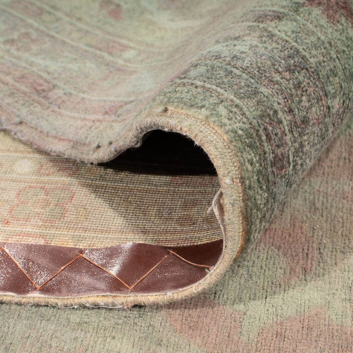 Orientteppich 306 x 255 cm