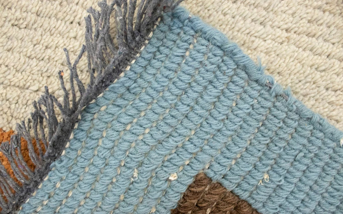 Nepal Teppich 140 x 70 cm - mehrfarbig