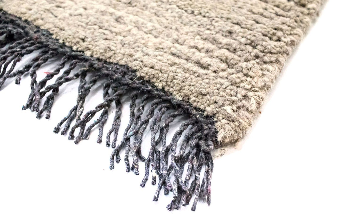 Nepal Teppich 140 x 70 cm - mehrfarbig