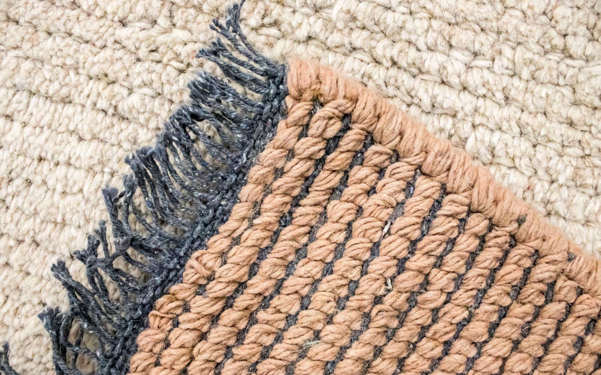 Nepal Teppich 140 x 70 cm - beige