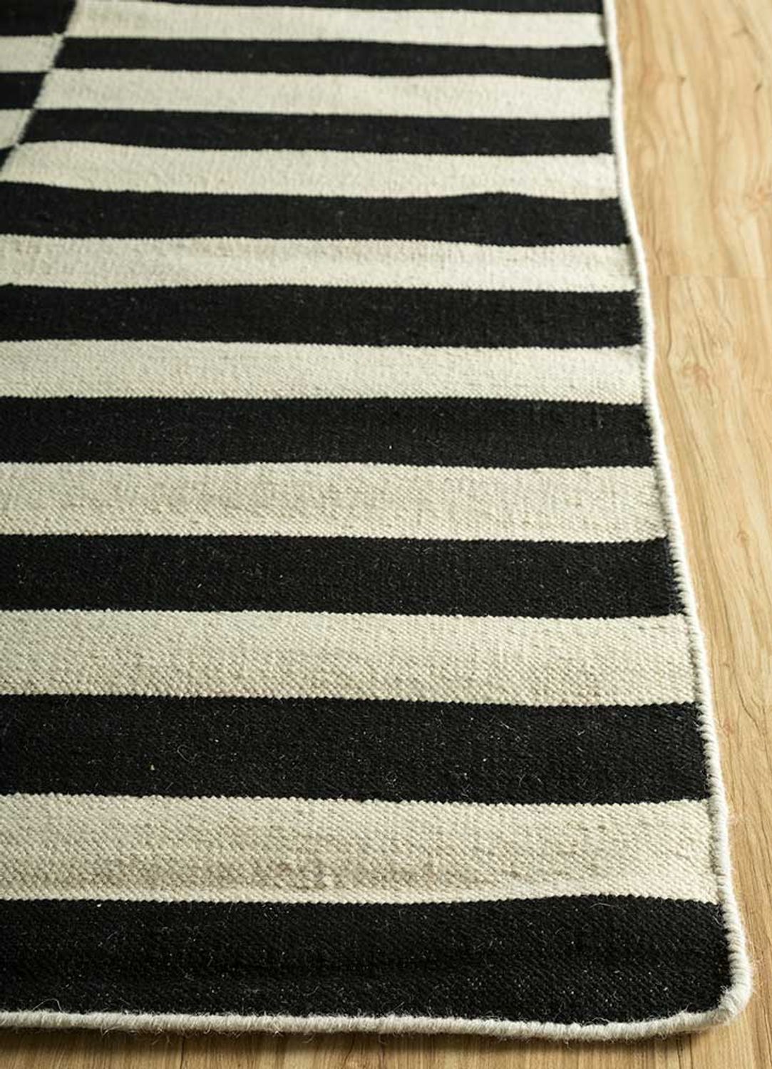 Designer Teppich - 270 x 180 cm - mehrfarbig