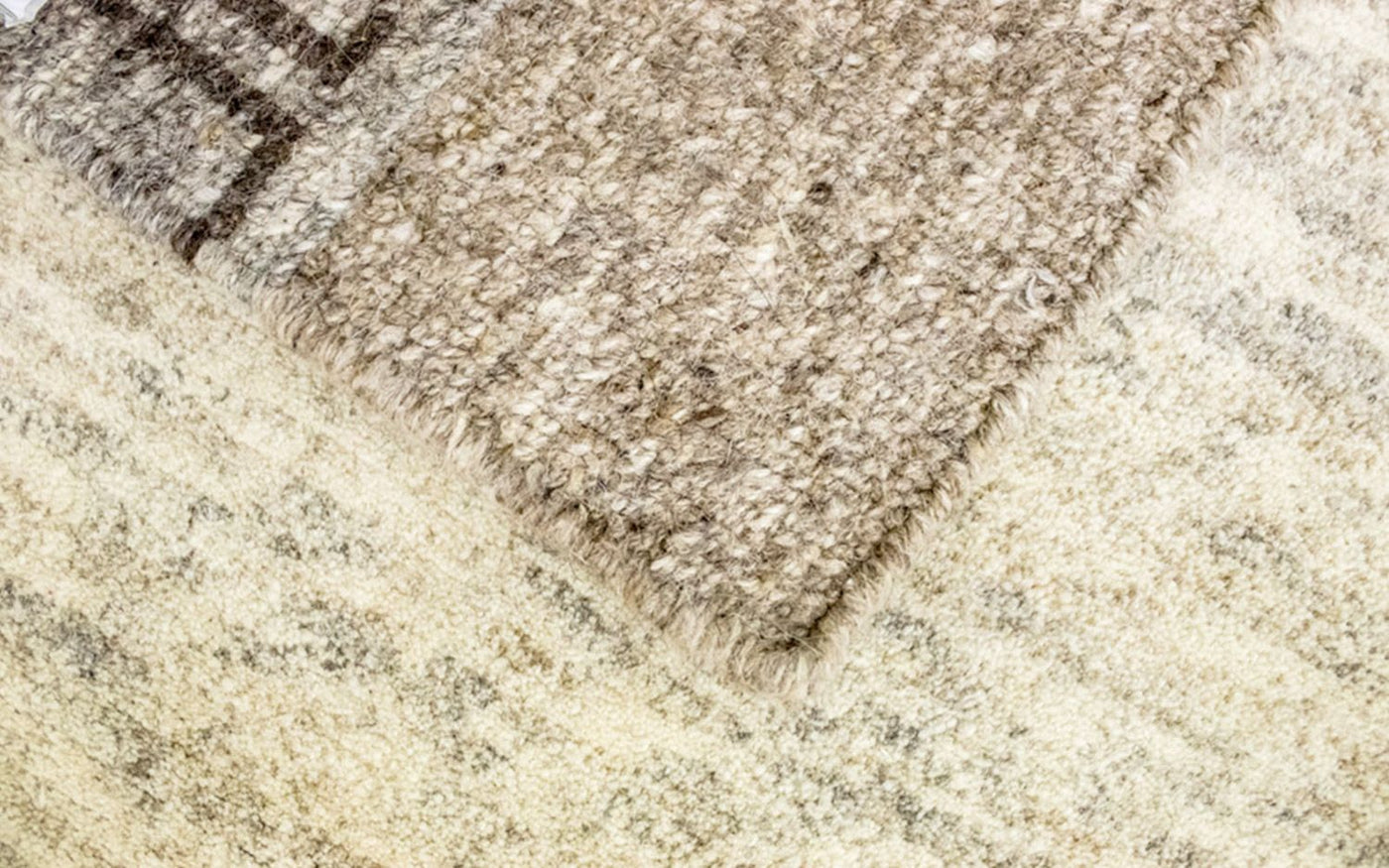 Nepal Teppich 179 x 119 cm - mehrfarbig