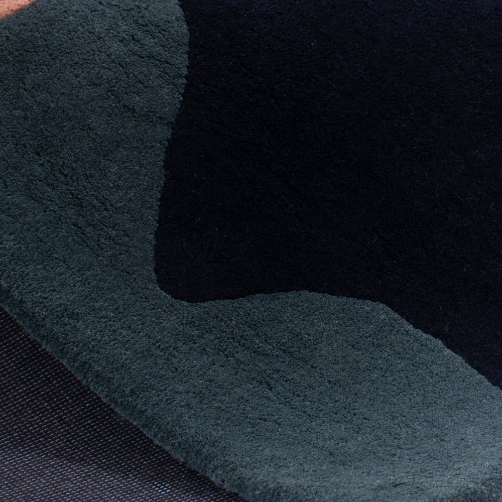 Image for ML-Avant-GardeLayers-180x120---03.jpg