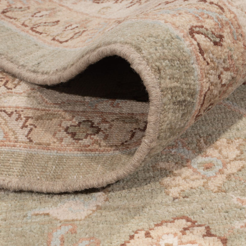 Ziegler Teppich - 306 x 246 cm - olivgrün