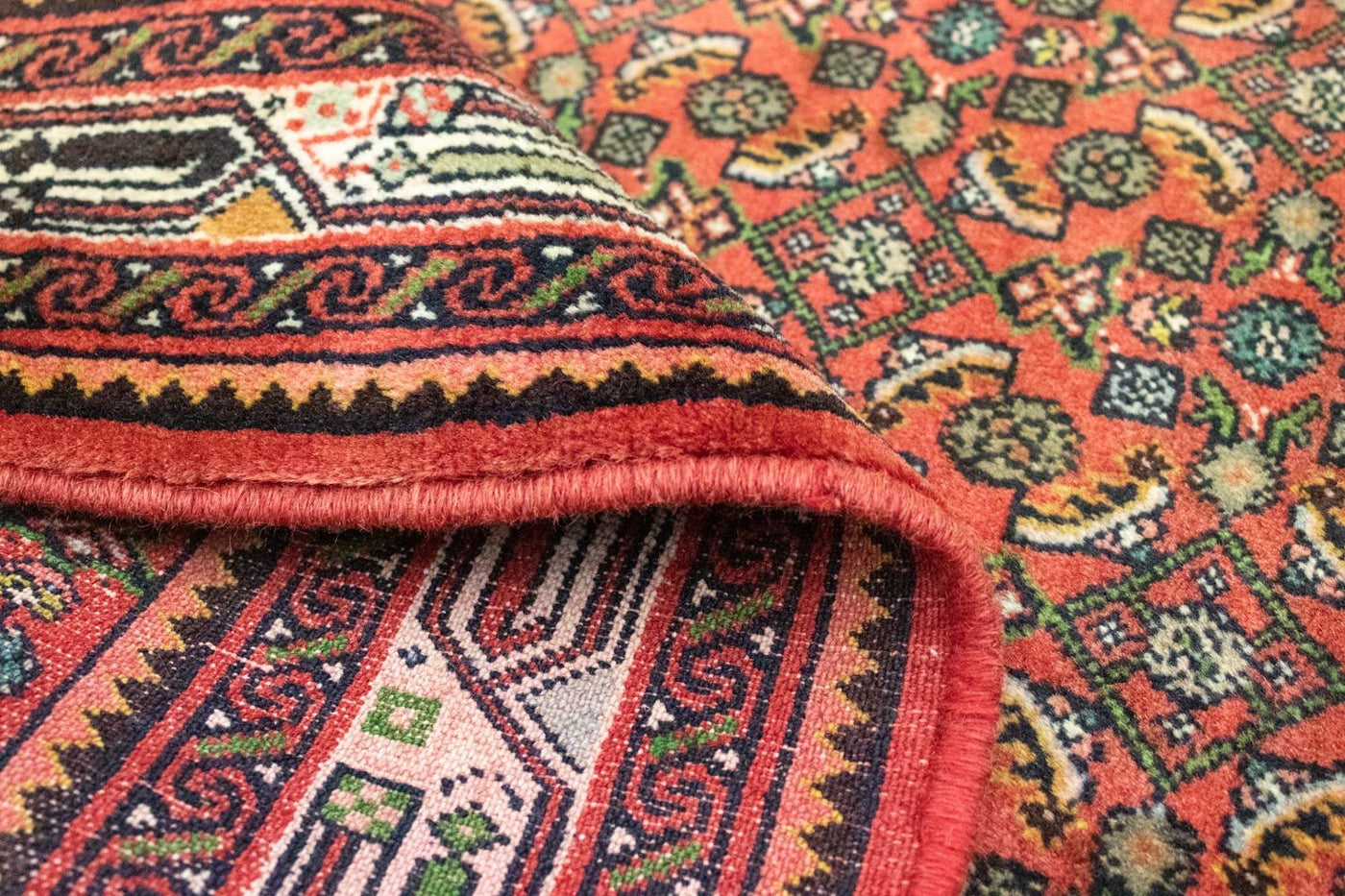 Hosseinabad Teppich 140x106cm - Perserteppich