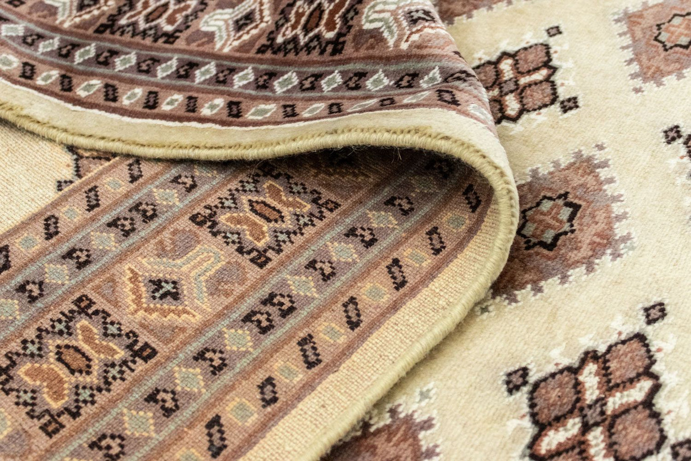 Pakistan Teppich 188x126cm - Orientteppich