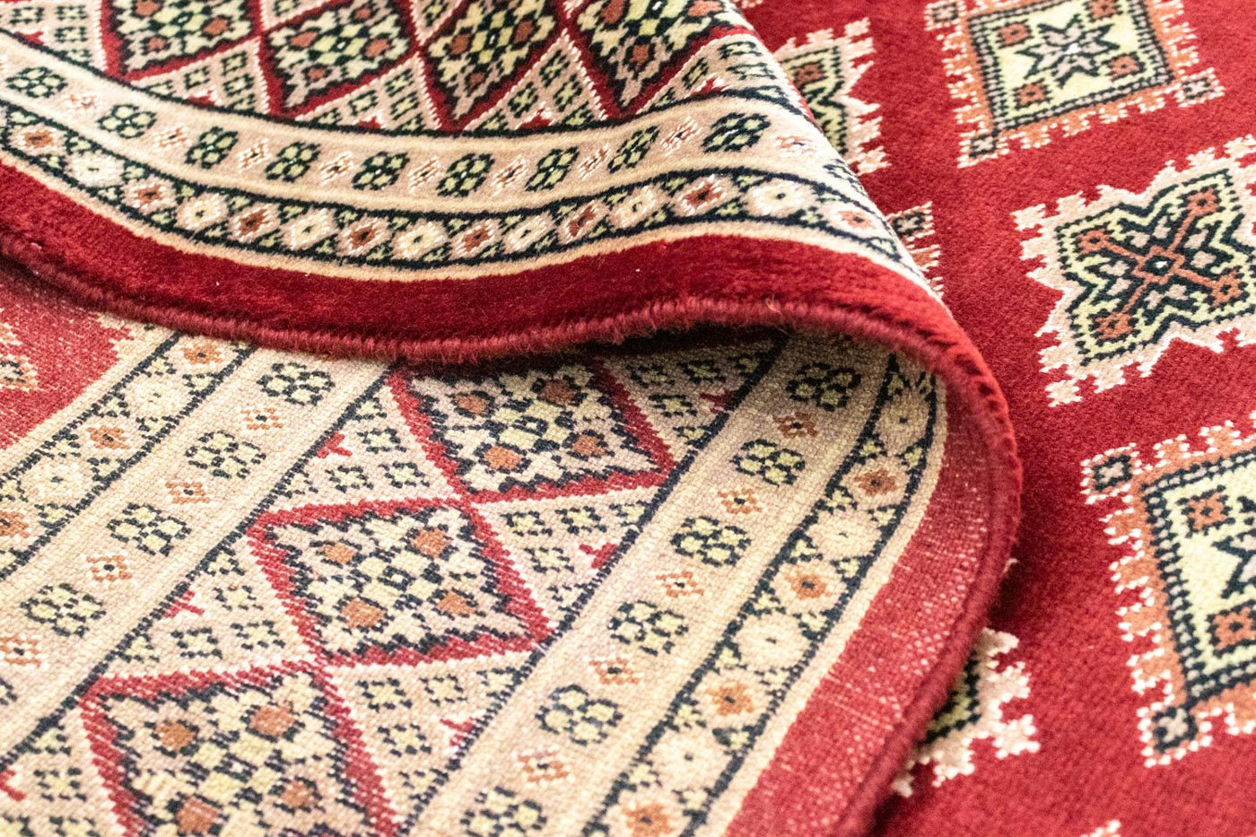 Pakistan Teppich 181 x 126 cm Teppichbrücke