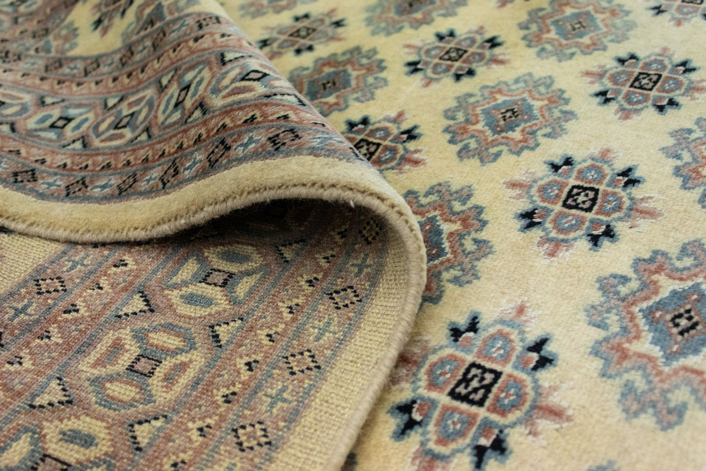 Pakistan Teppich 184x122cm - Orientteppich