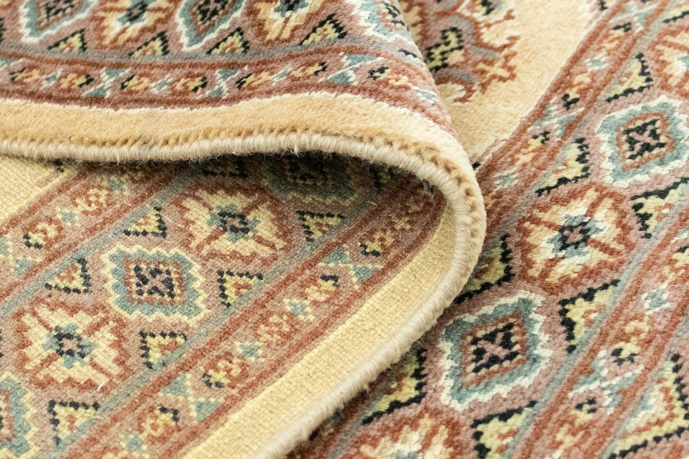 Pakistan Teppich 122 x 77 cm Teppichbrücke