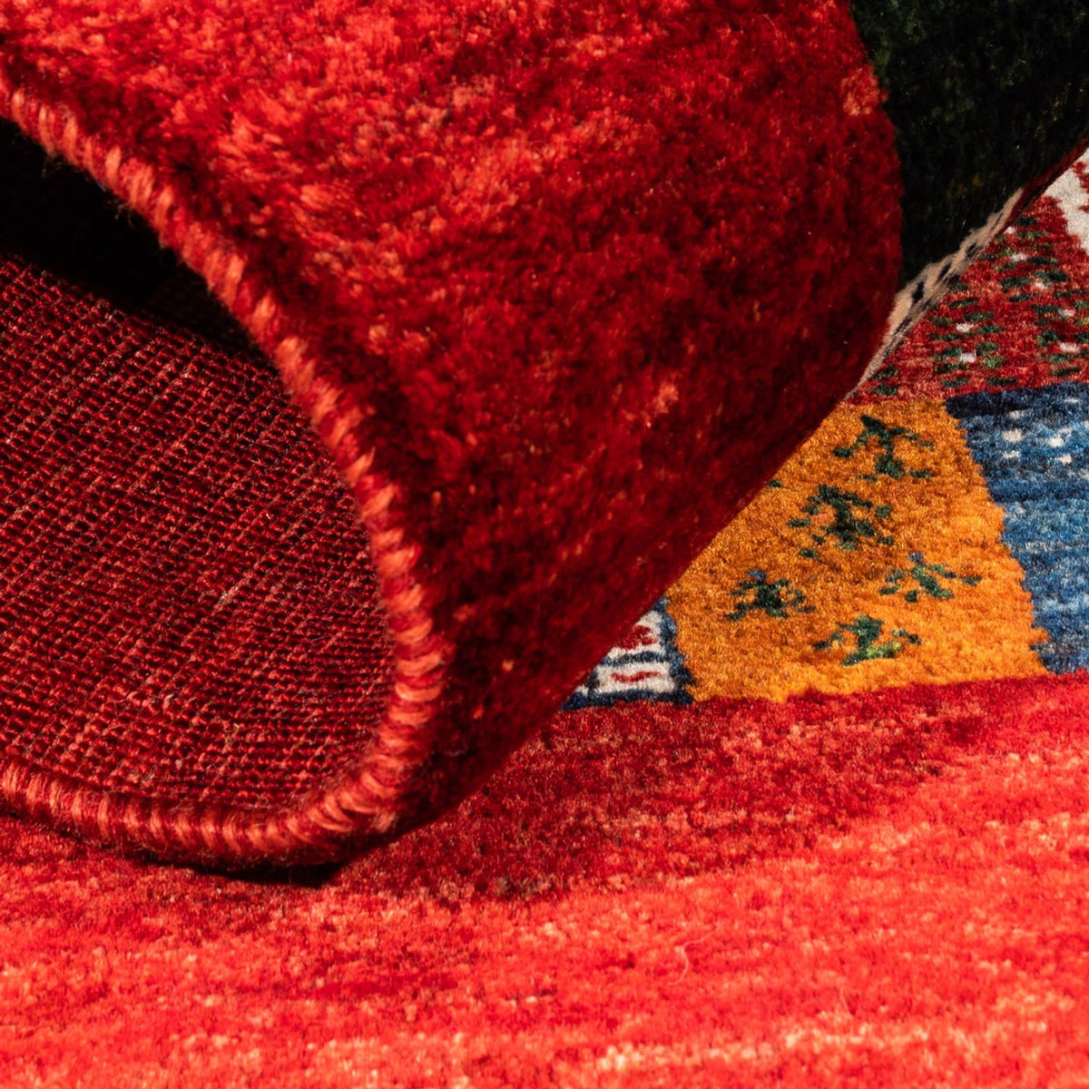 Gabbeh Teppich - Loribaft Perser - Royal - 120 x 85 cm - mehrfarbig