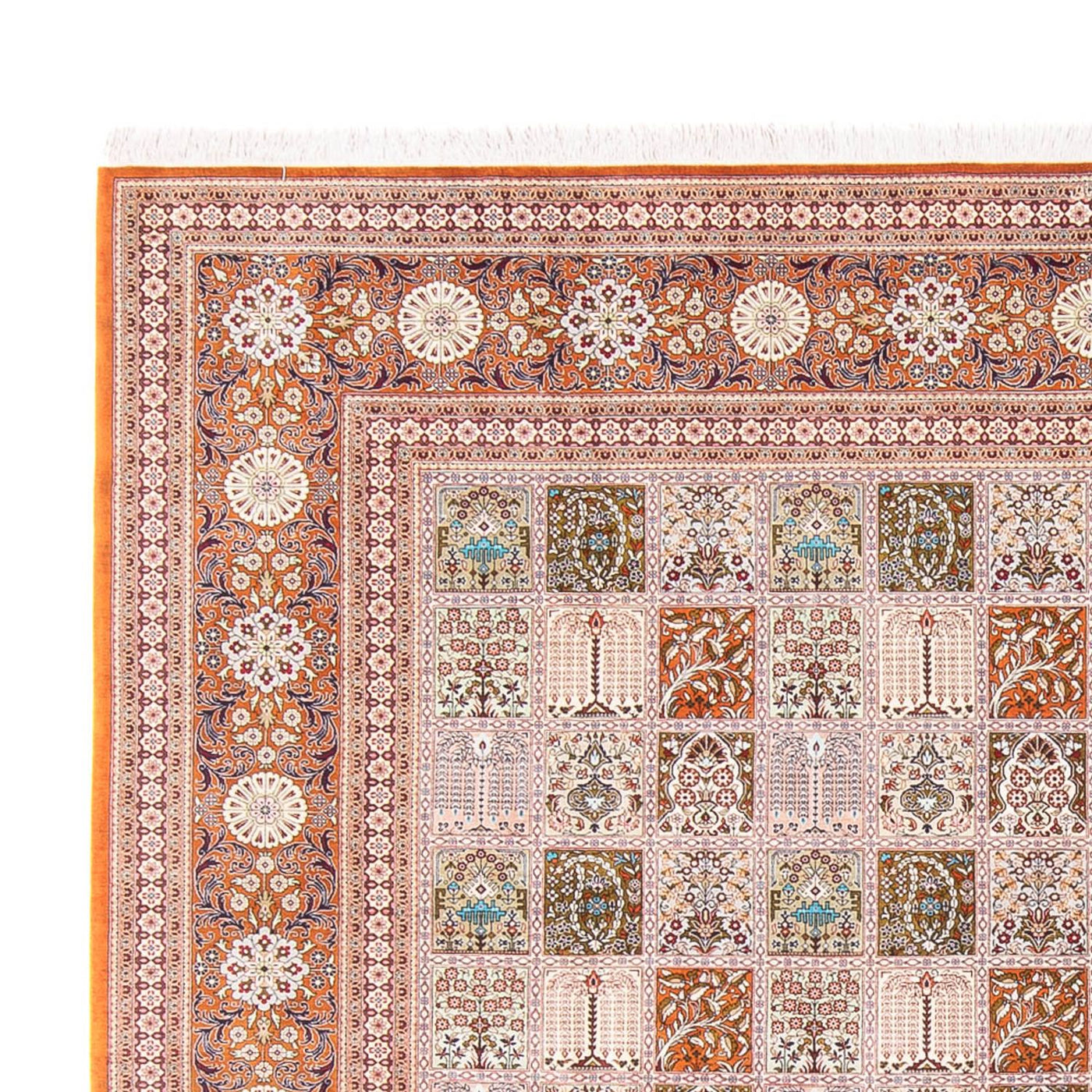 Ghom - Seide Teppich 250x250cm - Perserteppich