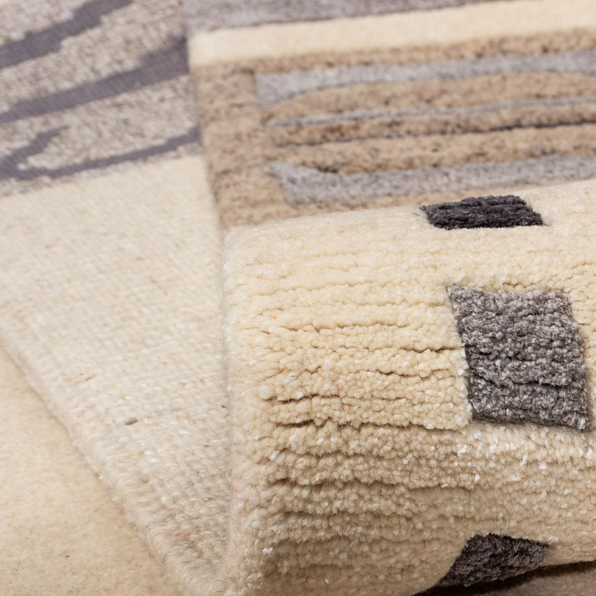 Nepal Teppich 300 x 250 cm - beige